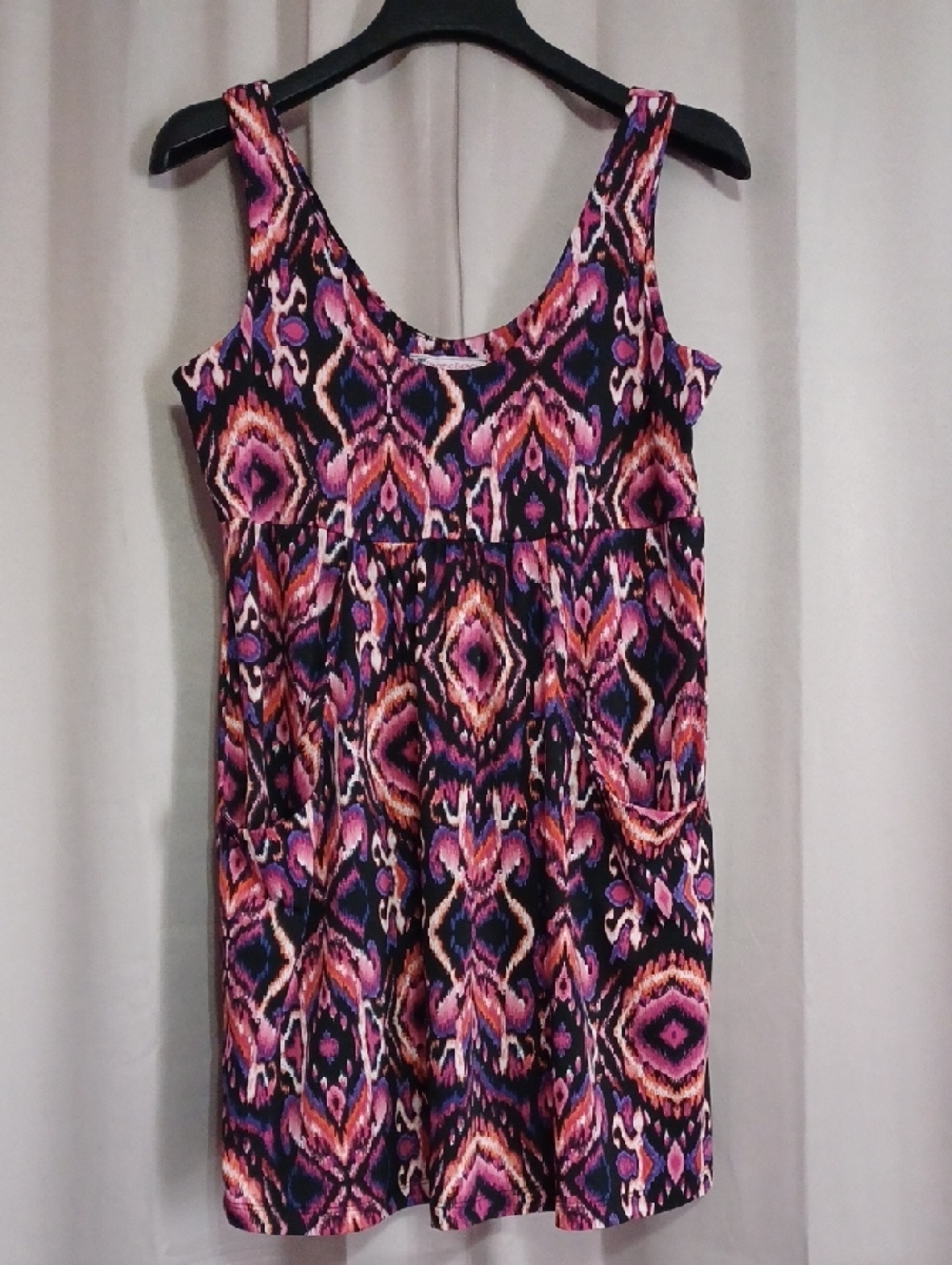 Pacific Beach Sleeveless Stretch Mini Dress Empire Waist Scoop Neck Pockets